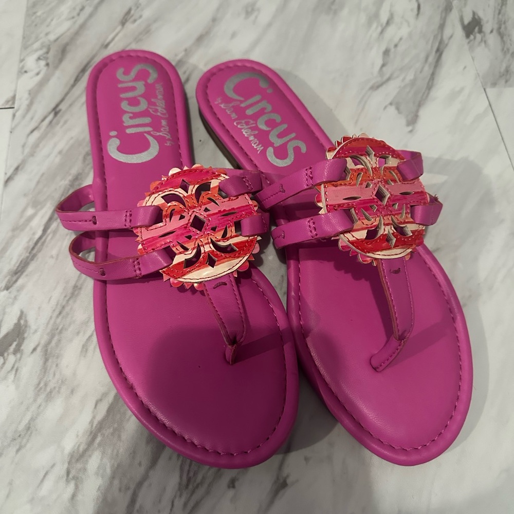 PINK SANDALS